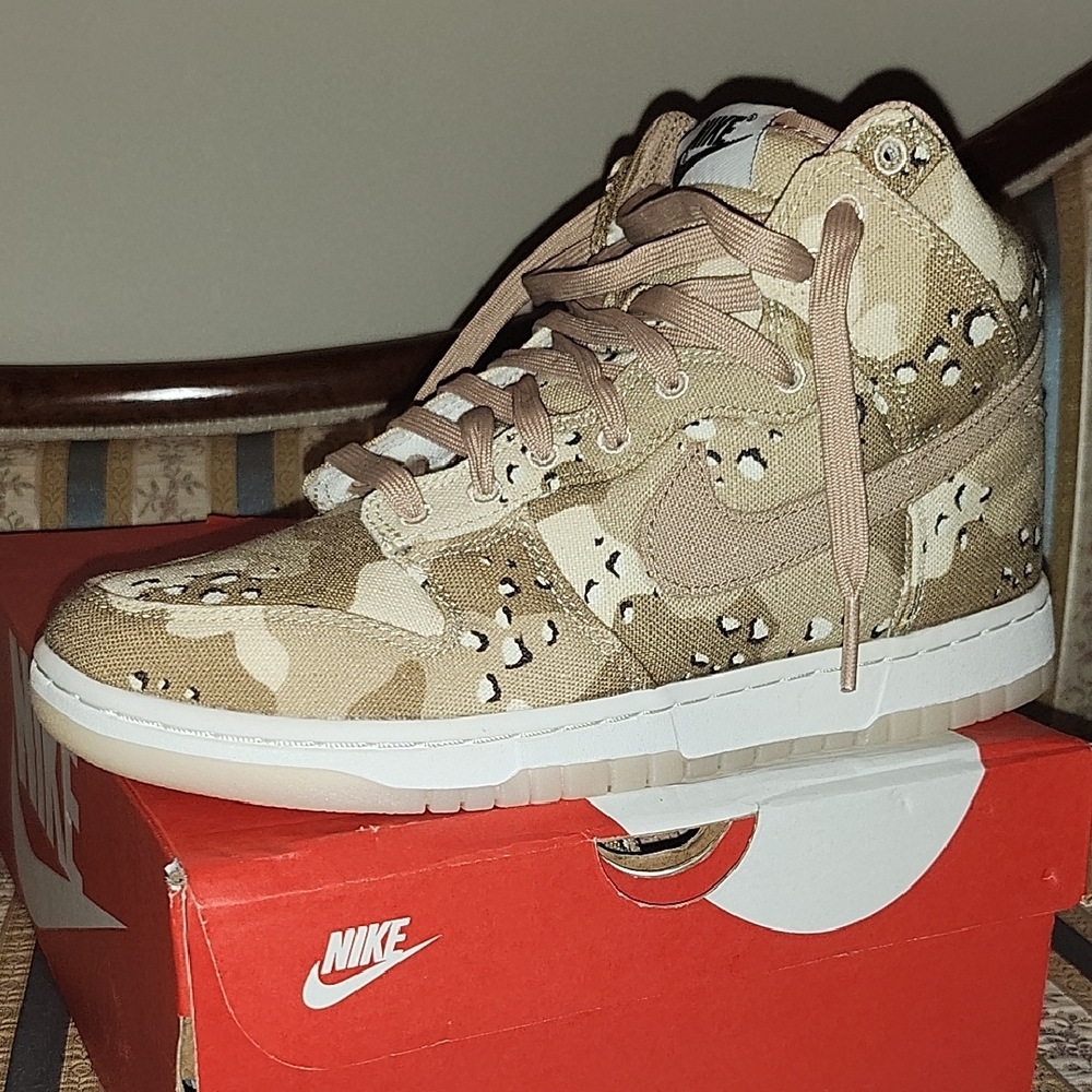 New AUTHENTIC Nike Dunk High - Light Soft Pink Sail Women's 8 Men's 6.5